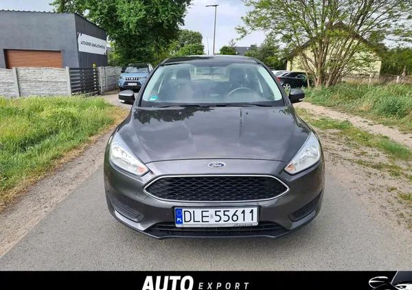 Ford Focus cena 32900 przebieg: 102000, rok produkcji 2015 z Sztum małe 211